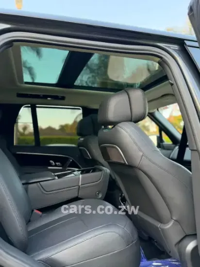 Picture of Range rover Vogue 2025