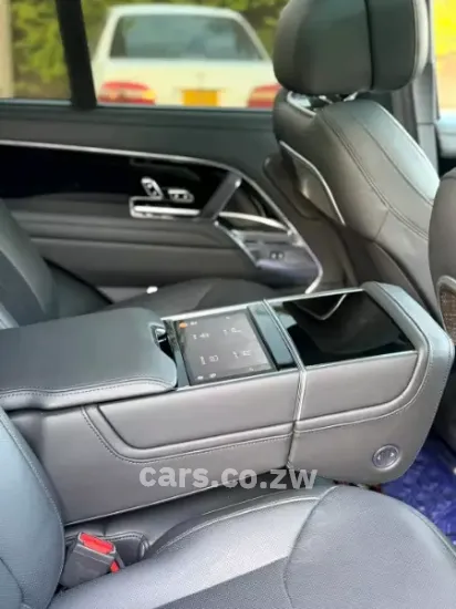 Picture of Range rover Vogue 2025