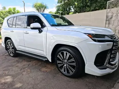 Picture of Lexus LX 2023