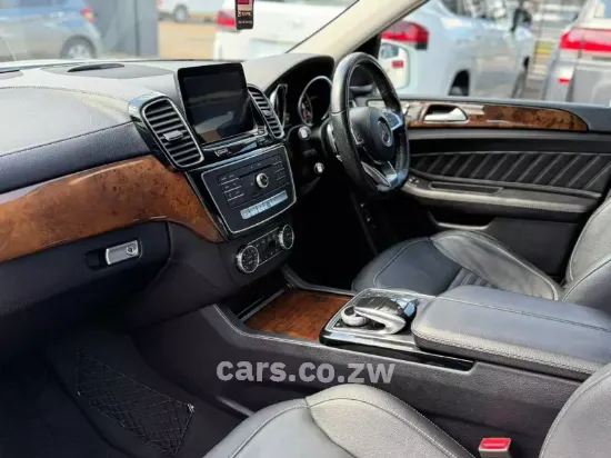 Picture of Mercedes Benz GLE 2016