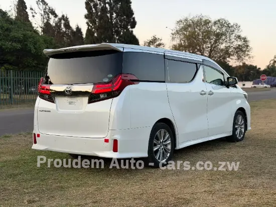 Picture of Toyota Alphard 2017
