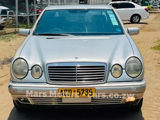 Picture of Mercedes Benz 300E 2004