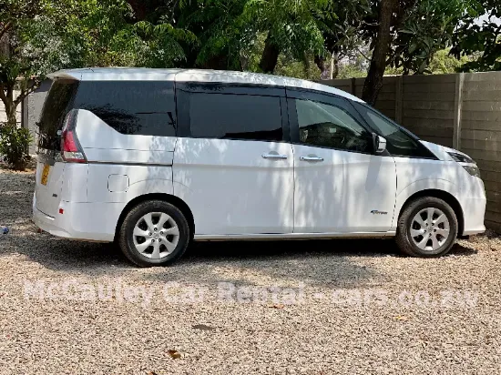 Picture of Nissan Serena 7 Seater