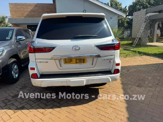 Picture of Lexus 450d 2020