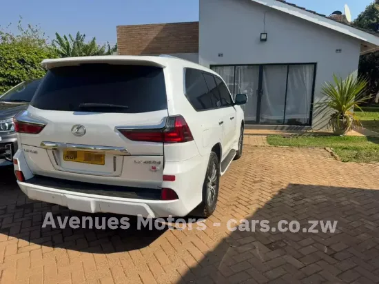 Picture of Lexus 450d 2020