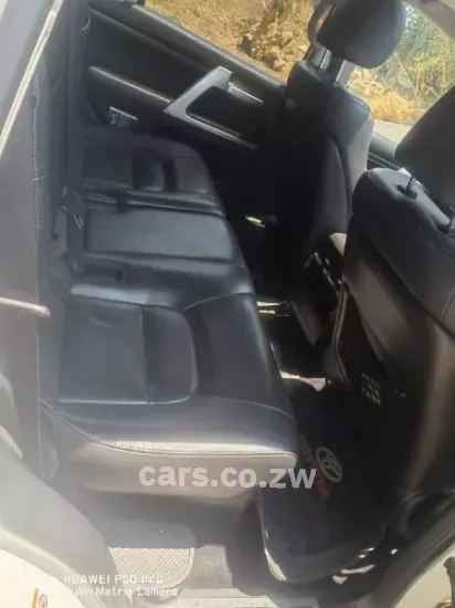 Picture of Toyota Land Cruiser 2018