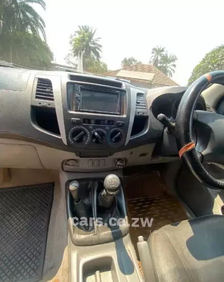 Picture of Toyota Hilux 2010