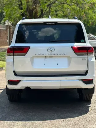 Picture of Toyota Land Cruiser 2026