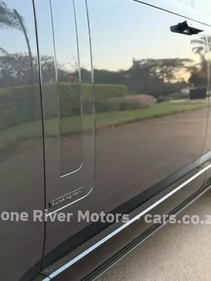 Picture of Land Rover Range Rover 2025