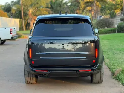 Picture of Land Rover Range Rover 2025