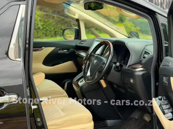 Picture of Toyota Vellfire 2018