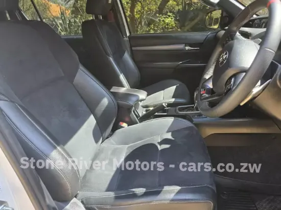 Picture of Toyota Hilux 2024
