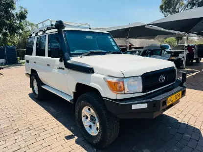 Picture of Toyota Land Cruiser 76 Series 201