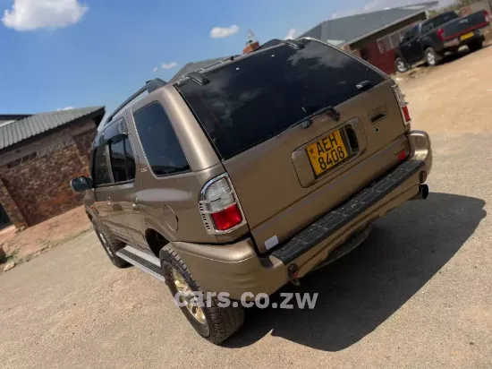 Picture of Isuzu Wizard 2002