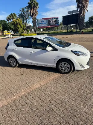 Picture of Toyota aqua