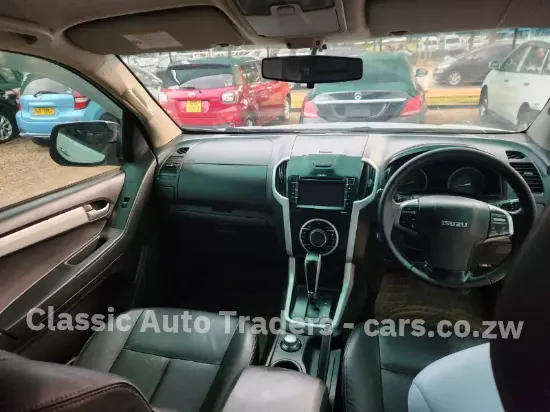 Picture of Isuzu KB300 2017