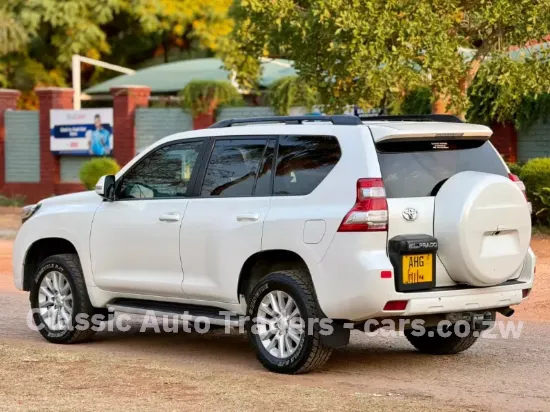 Picture of Toyota Prado 2015