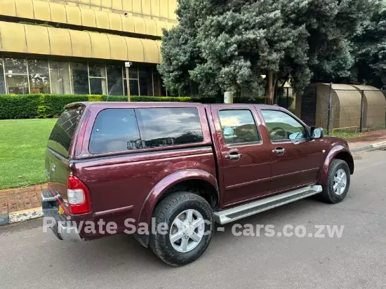 Picture of Isuzu KB300 2010