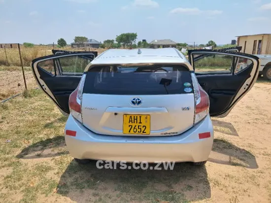 Picture of Toyota Aqua 2017