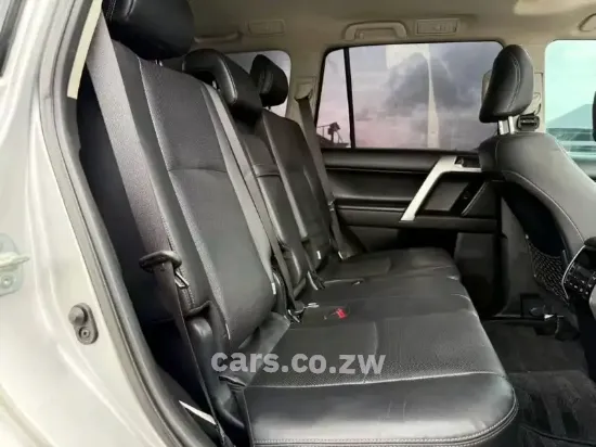 Picture of Toyota Prado 2020