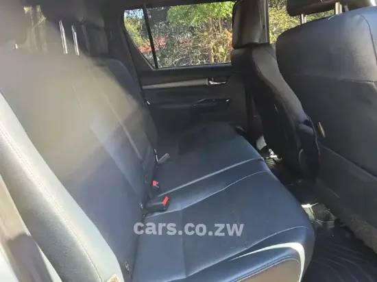 Picture of Toyota Hilux 2025
