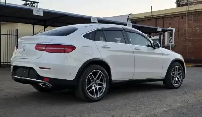Picture of Mercedes Benz GLC 2017