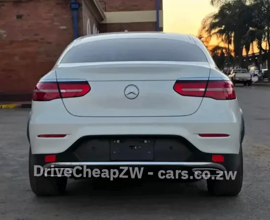 Picture of Mercedes Benz GLC 2017