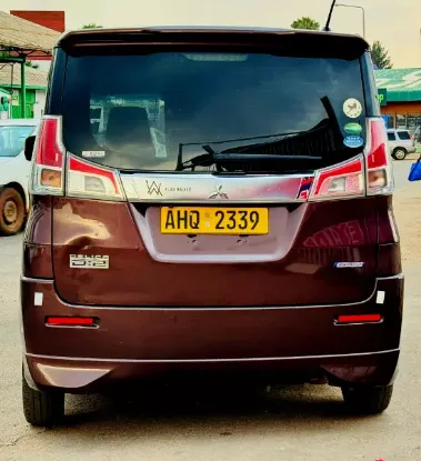 Picture of Mitsubishi Delica 2016
