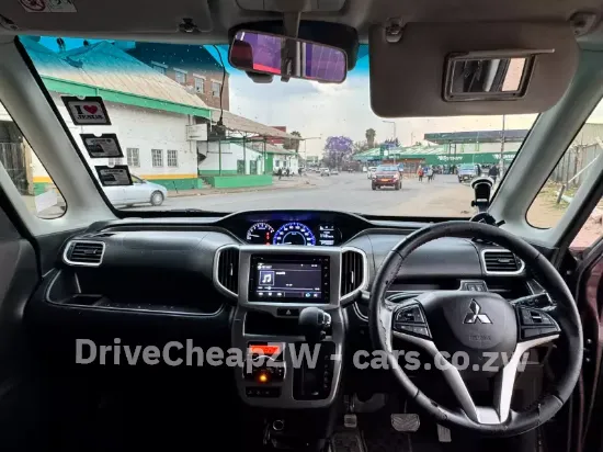 Picture of Mitsubishi Delica 2016