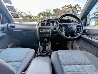 Picture of Mazda B2500 2006