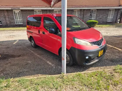 Picture of Nissan NV200 2016