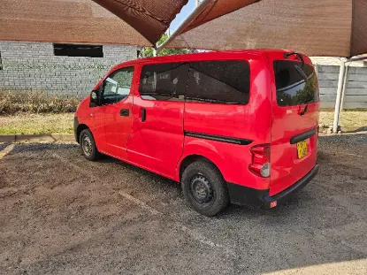 Picture of Nissan NV200 2016