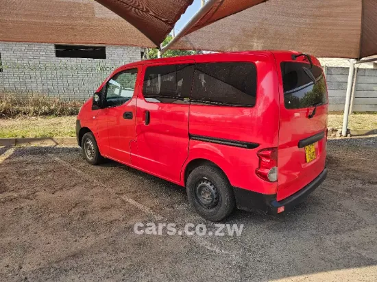 Picture of Nissan NV200 2016
