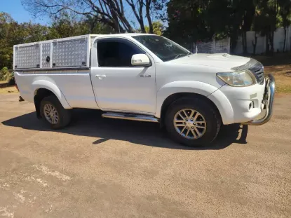 Picture of Toyota Hilux 26800