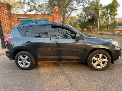 Picture of Toyota Rav4 2008