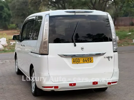 Picture of Suzuki 2015