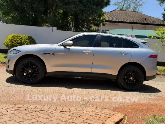 Picture of Jaguar F-Pace 2017