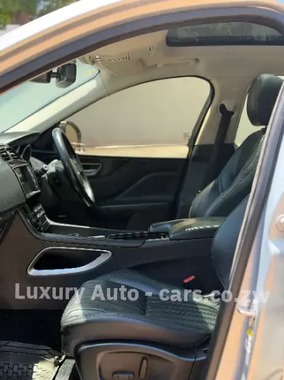 Picture of Jaguar F-Pace 2017