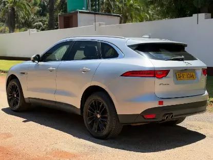 Picture of Jaguar F-Pace 2017