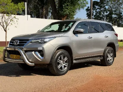 Picture of Toyota Fortuner 2017