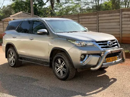 Picture of Toyota Fortuner 2017
