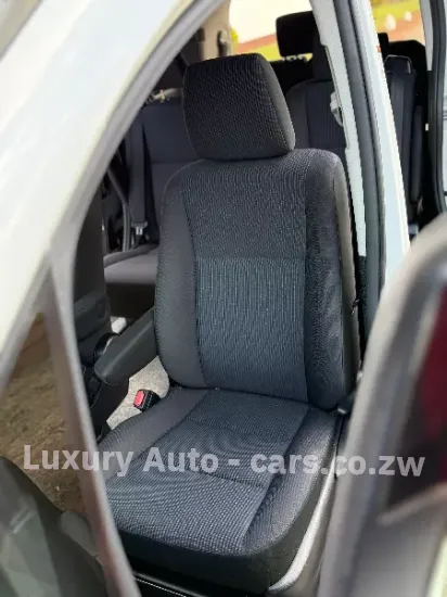 Picture of Toyota Noah 2017