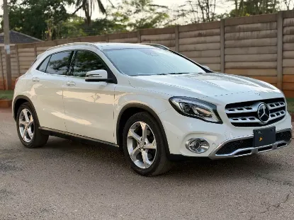 Picture of Mercedes Benz GLA 2018