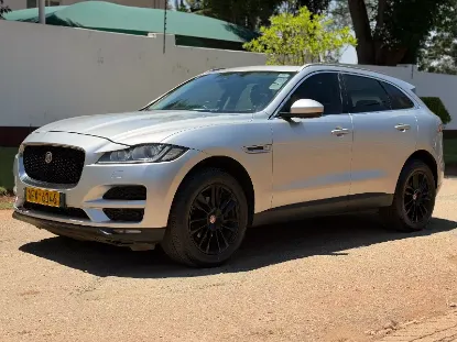 Picture of Jaguar F-Pace 2017