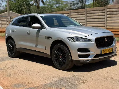 Picture of Jaguar F-Pace 2017