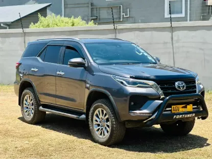 Picture of Toyota Fortuner 2021